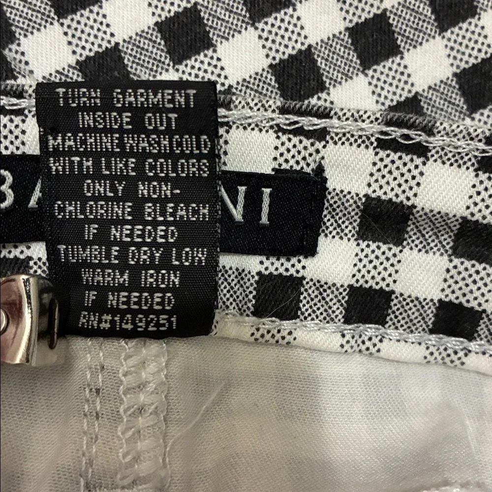 Baccini Black & White Gingham Mini Skirt Size 10. Pre-owned, great condition
